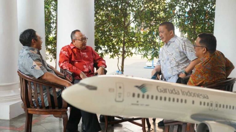 Dukung PON 2028 dan Geliat MICE di NTB, Pj Gubernur Miq Gite Bertemu dengan Managemen Garuda Indonesia, Air Asia, dan Lion Group