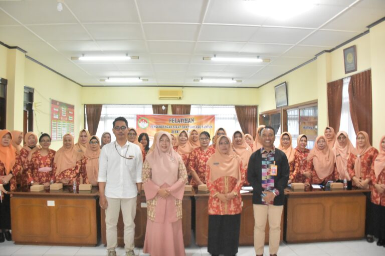 Hj Lale Prayatni: Optimalkan Teknologi Untuk Tingkatkan Kecerdas Berliterasi