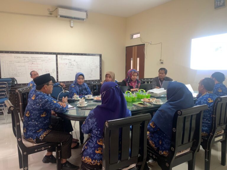 Audiensi, Pengumpulan dan Konfirmasi Data Penyusunan Naskah