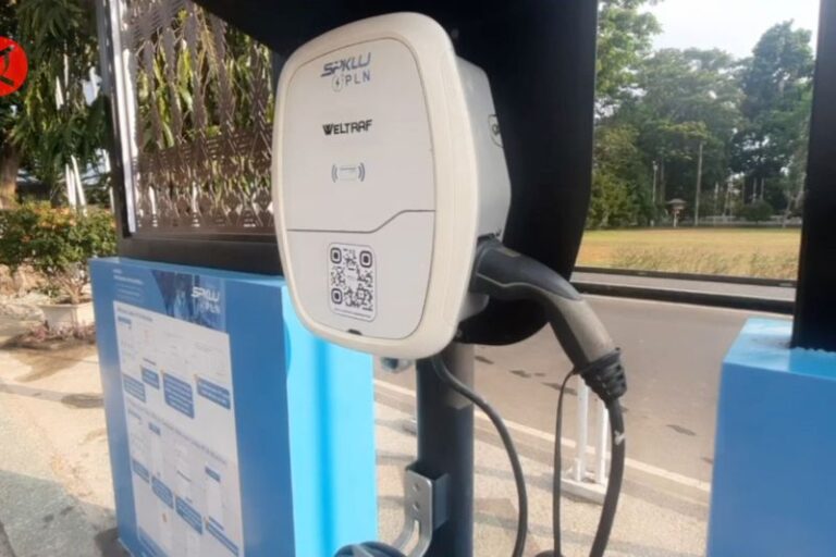 Era Kendaraan Listrik di NTB telah Dimulai, Berikut daftar SPKLU di NTB dan Cara Pengisian Daya