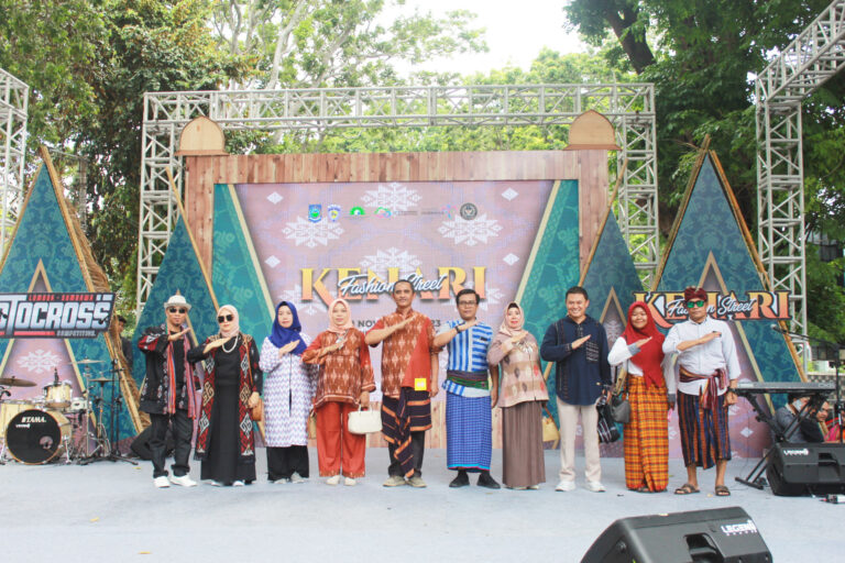 Giat Dalam Kenari Fashion Street