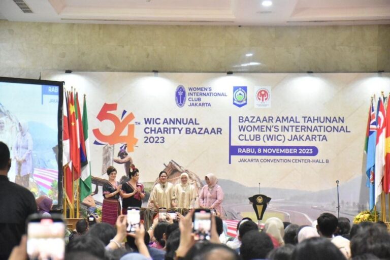 PJ Ketua Dekranasda NTB Dampingi Ibu Negara Membuka Women’s international Club