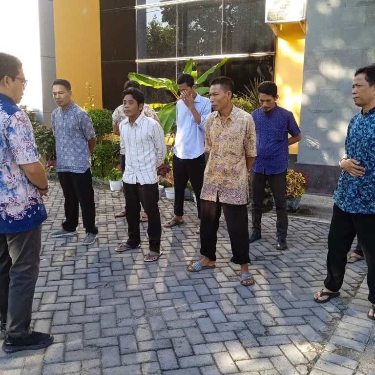 CS & Operator Dapat Pengarahan