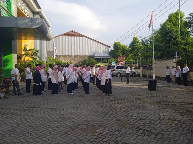 Review dan pemaparan program