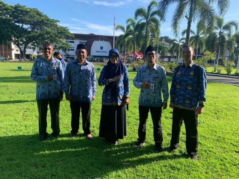 HKN Di Lapangan Bumi Gora Kantor Gubernur NTB