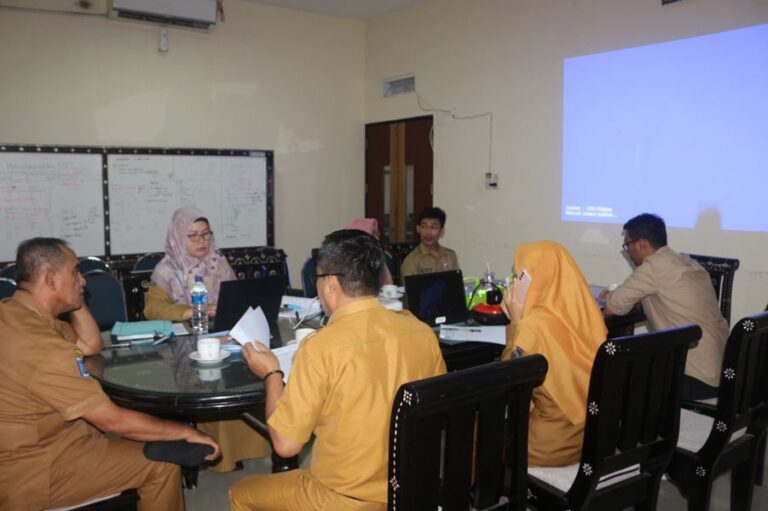 Rapat Revitalisasi Gedung PLUT KUMKM