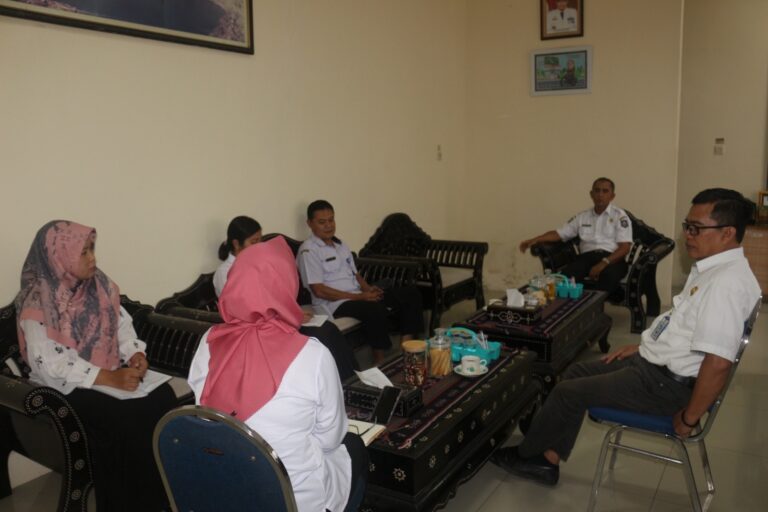 Pembahasan Hasil Rapat Revitalisasi Gedung PLUT KUMKM