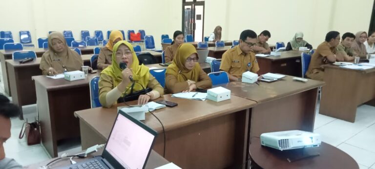 Pembahasan Penghapusan Sebagian Gedung PLUT KUKM yang terkena Revitalisasi