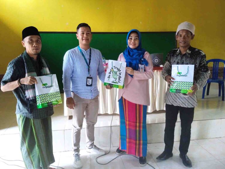 Jumat Salam Tahap 13: Rentenir Berkeliaran Diantara  Produk UKM Desa Lendang Nangka Utara Yang Perlu Sentuhan Packaging dan Digital Marketing