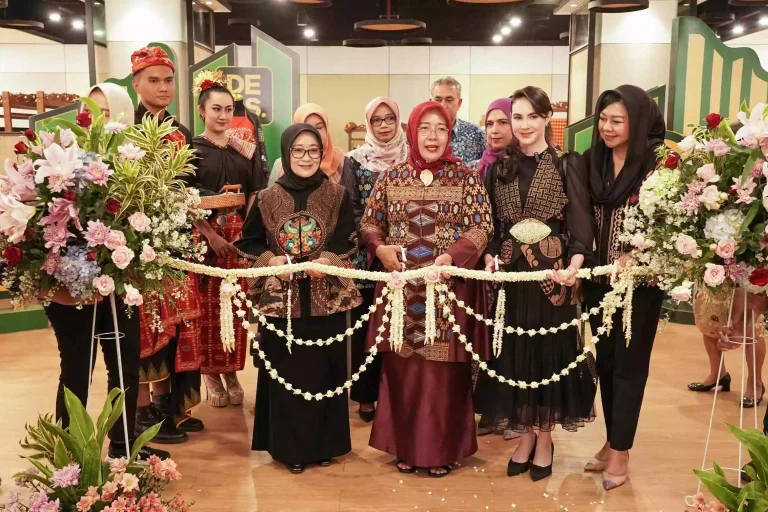 Ketua Dekranasda NTB Gandeng Dekranasda Jatim Resmikan NTB Zone di Surabaya