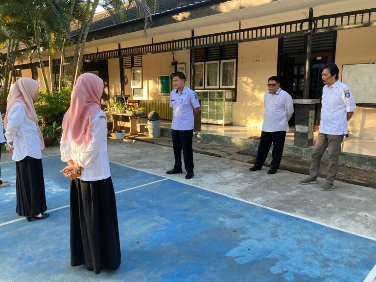 Pengunduran Diklat dan Pembangunan PLUT KUMKM