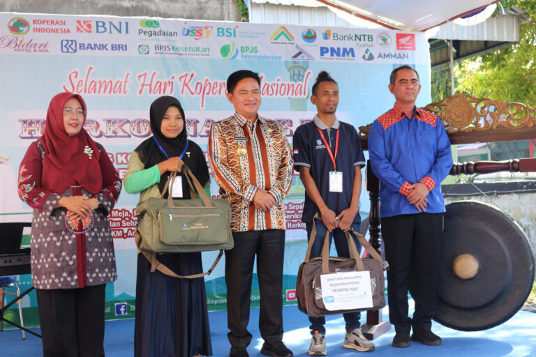 Tasyakuran Harkopnas Ke 77, PJ Gubenur NTB Resmikan Pembangunan Revitalisasi PLUT KUMKM dan Melaunching Diklat P3KE