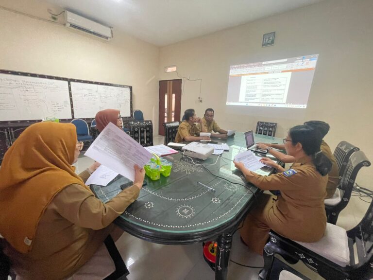 Bidang Pembinaan UKM Dapat Penjelasan Tentang Pengisian E-Kinerja Yang Baik dan Benar