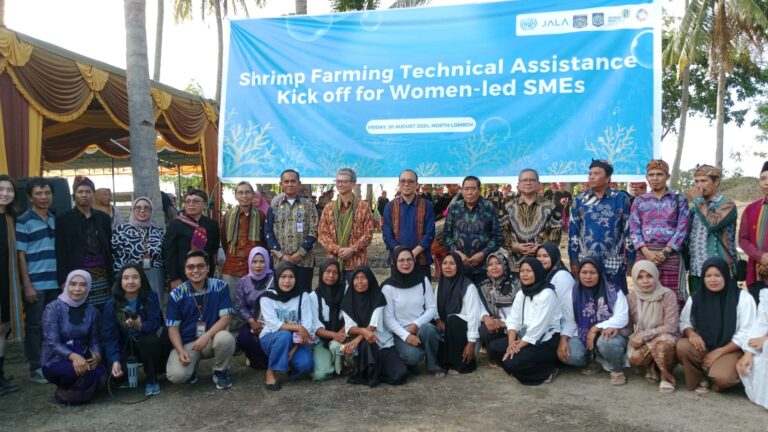 Bantuan Teknis Budidaya Udang Dimulai Bagi UKM Yang Dipimpin Perempuan