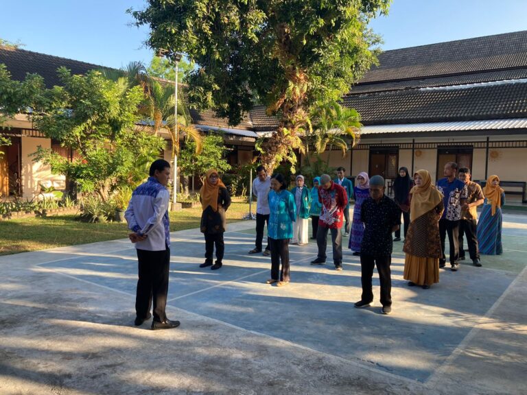 Mahasiswa PKL,Diklat P3KE dan Penataan Taman