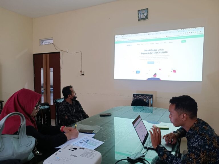 Bahas Website PLUT KUKM