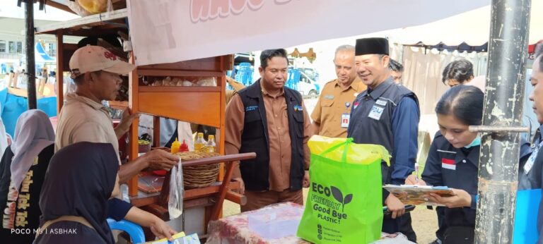 Pengecekan Keamanan Pangan Produk Kuliner UMKM Peserta Kegiatan Khazanah Ramadhan 2025