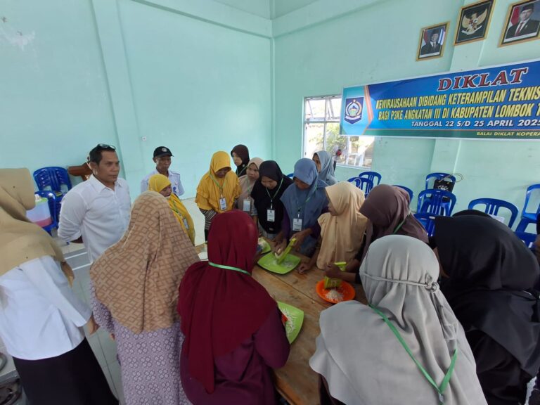 Hari Kedua Diklat, Sudah Mahir Membuat Aneka Kue