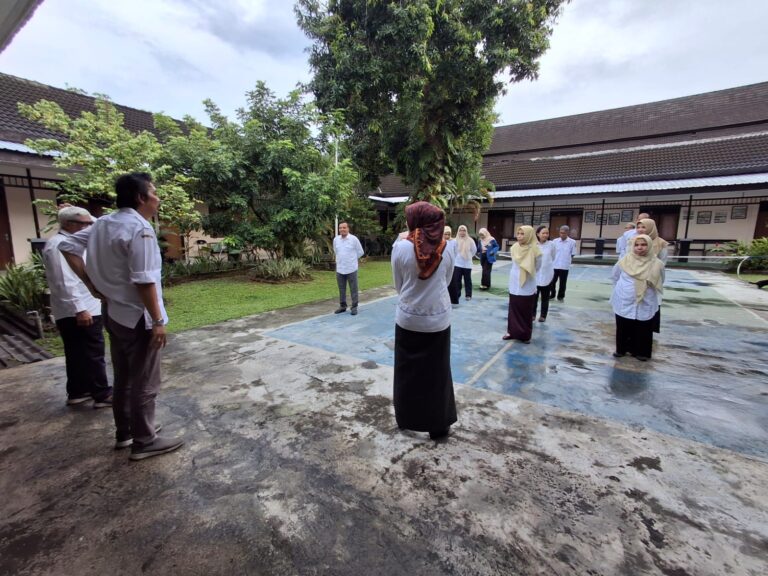 Agenda Kegiatan dan Penyelesaian Dokumen