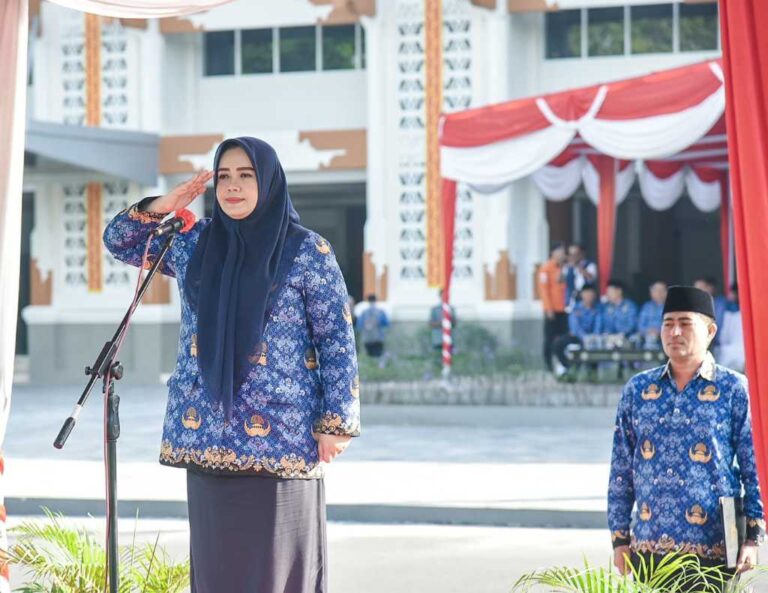 Karyawan Diskop UKM NTB Ikuti Apel Harkitnas dan HKN