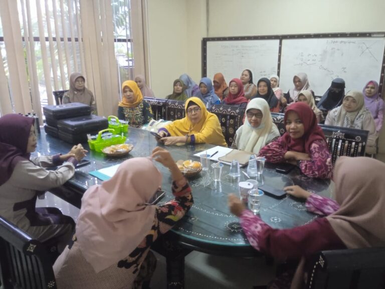 Pertemuan Rutin DWP Diskop UKM NTB