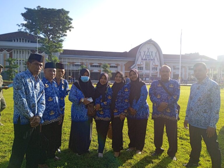 Perwakilan Diskop UKM NTB Ikuti Upacara HKN di Kantor Gubernur NTB