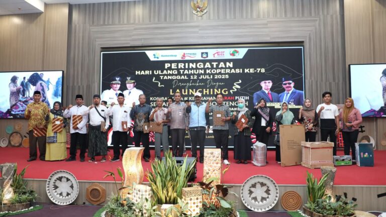 Peringatan Harkopnas Ke 78 Dan Launching KDMP di Lombok Tengah