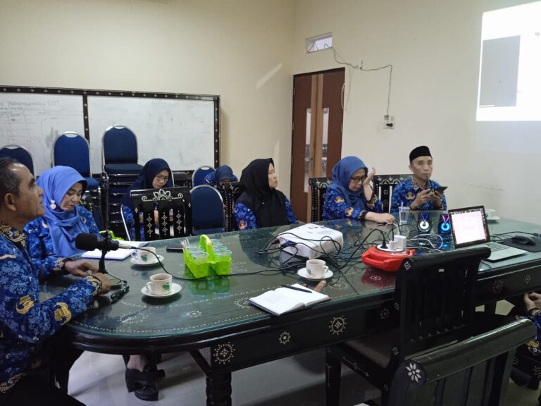 Zoom meeting Dengan Kabupaten Kota Bahas Persiapan Launching Kopdeskel Merah Puth (KDMP)