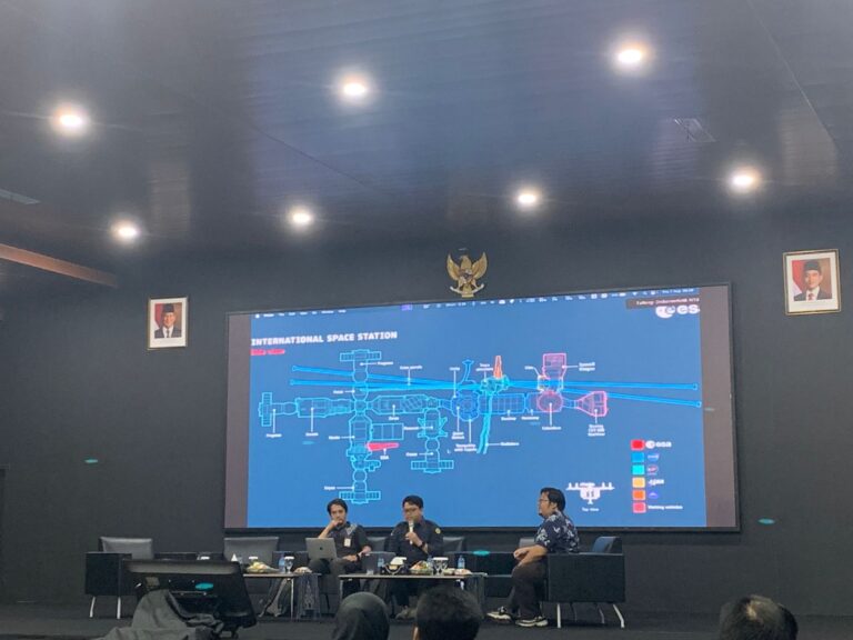 Kegiatan Sosialisasi tentang keamanan cyber.