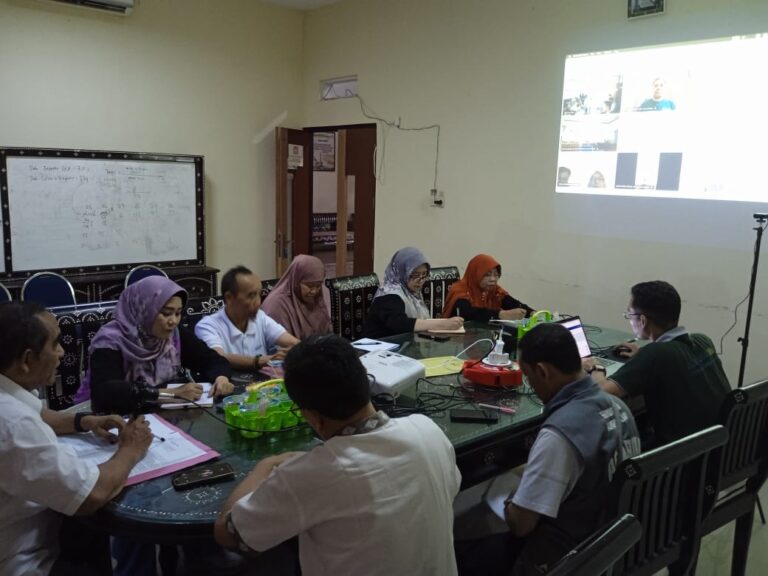 Kepala Dinas UKM NTB Gelar Rapat Bahas Koperasi Desa Merah Putih