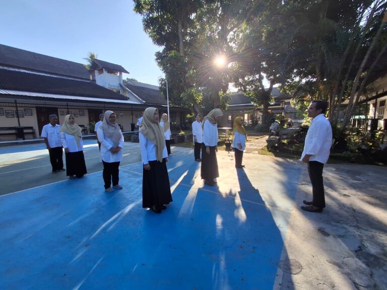 Apel Pagi di UPTD Baltkop UKM NTB, KTU Tekankan Kekompakan dan Peningkatan Kinerja