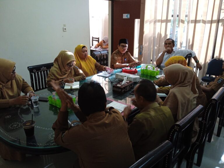 Kadiskop UKM NTB Pimpin Rapat Persiapan Program dan Pembangunan Sarana Penunjang