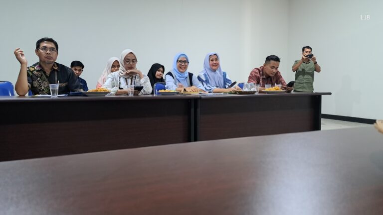 Rapat Optimalisasi Publikasi Pembangunan Daerah di Kominfotik NTB