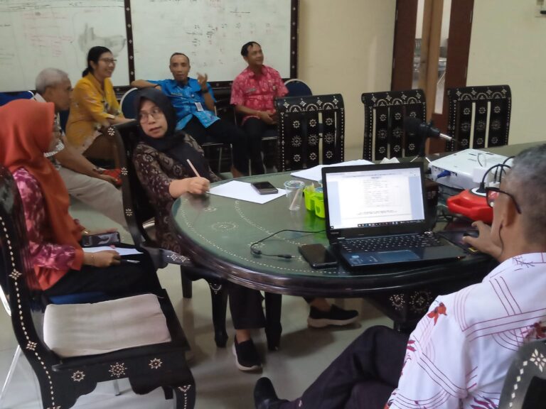 Diskop UKM NTB Ikuti Sosialisasi Juklak Pelatihan SDM Pengurus dan Pendamping KDKMP Secara Daring