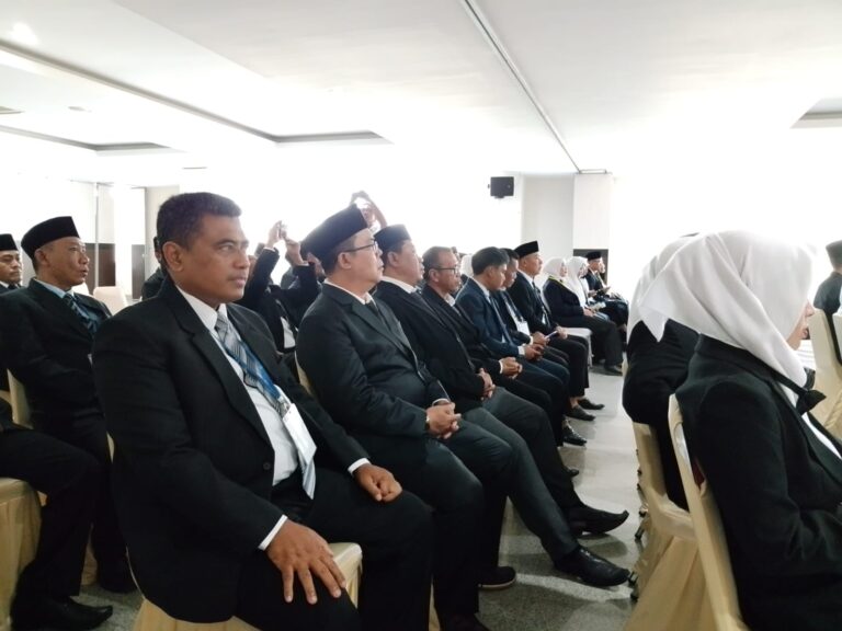 Penutupan Pelatihan Kepemimpinan Administrator (PKA) Angkatan XII dan Pelatihan Kepemimpinan Pengawas (PKP) Angkatan VII Tahun 2025