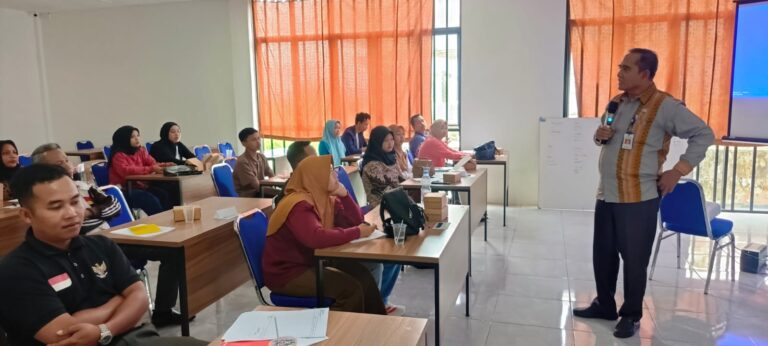 Kadiskop UKM NTB Jadi Narasumber Bimtek Pengurus Koperasi Desa/Kelurahan Merah Putih di Lombok Tengah