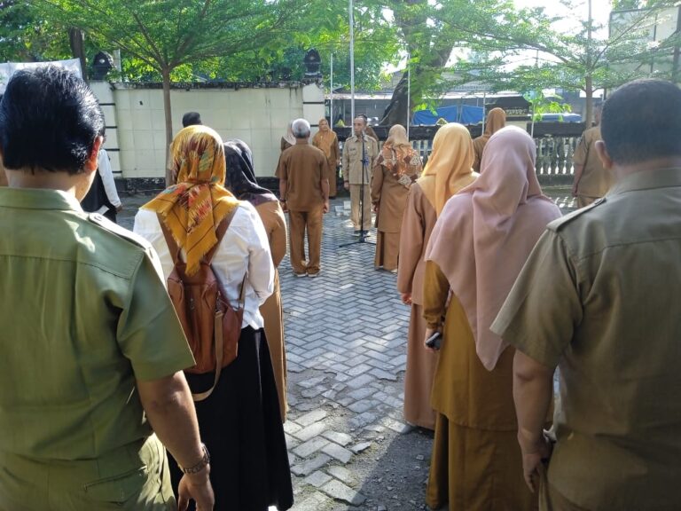 ASN BerAKHLAK Jadi Penekanan dalam Apel Pagi Diskop UKM NTB